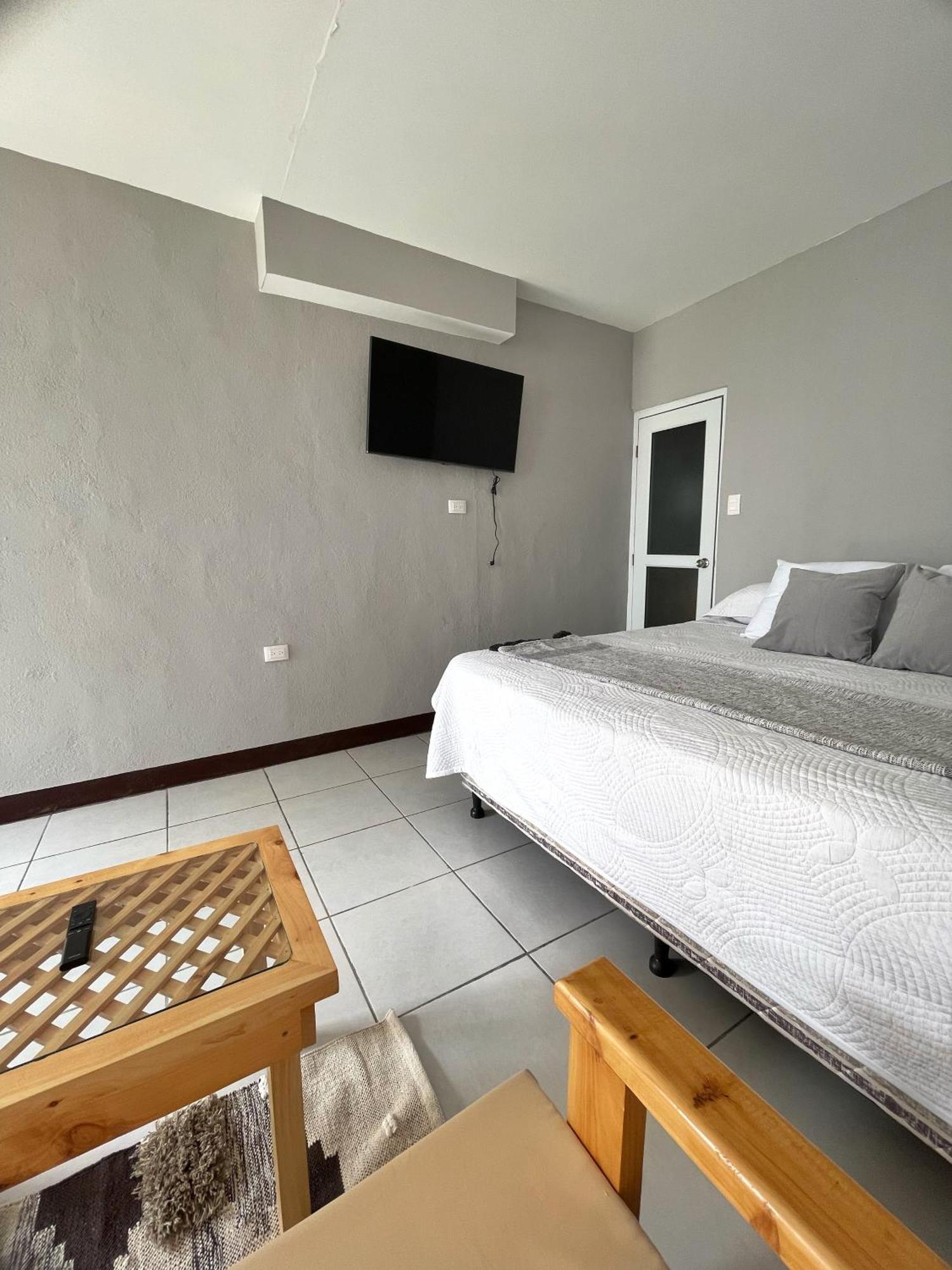 Habitacion Privada Lamat I San Pedro La Laguna Bagian luar foto