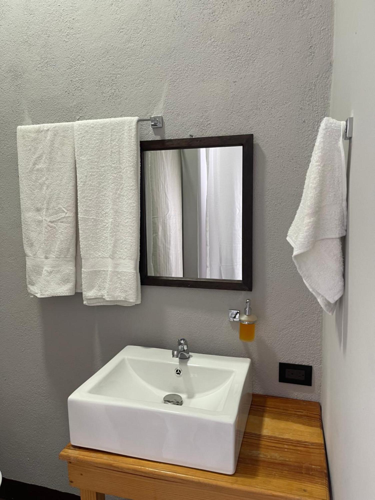 Habitacion Privada Lamat I San Pedro La Laguna Bagian luar foto